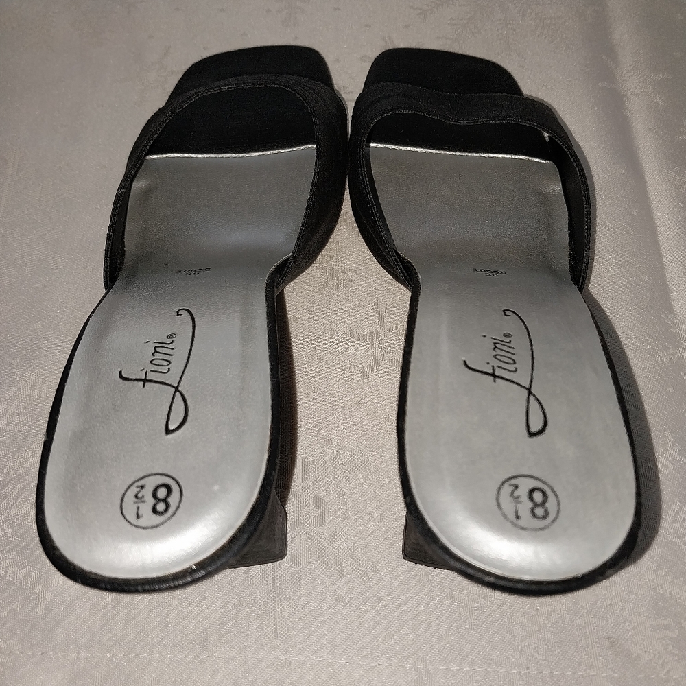 Fioni Black Square Toe 4" Block Heel Mules Slip on Sandals Size 8.5 - Picture 7 of 16